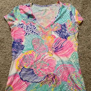 Lilly Pulitzer “roar of the seas” tee